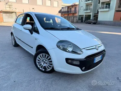 Usata Fiat Punto Evo S 75 CV (55 kW) 2011 Bianco Utilitaria
