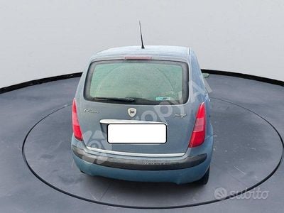 Gebraucht Lancia Musa 90 PS (66 kW) 2006 Grau Van / Kleinbus