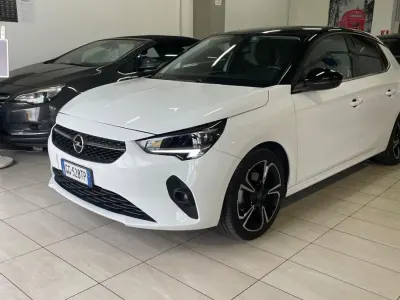 Usata Opel Corsa GS Line 100 CV (73 kW) 2022 Bianco Utilitaria