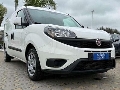Usata Fiat Doblò Trekking 120 CV (88 kW) 2016 Grigio Monovolume