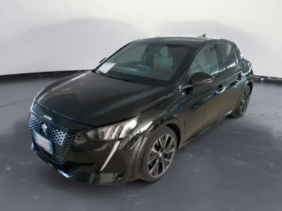 Usata Peugeot 208 GT 131 CV (96 kW) 2021 Nero Utilitaria