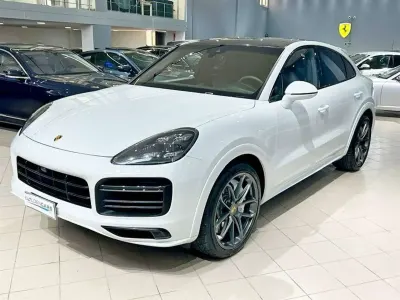 Usata Porsche Cayenne Turbo 549 CV (403 kW) 2019 Bianco SUV