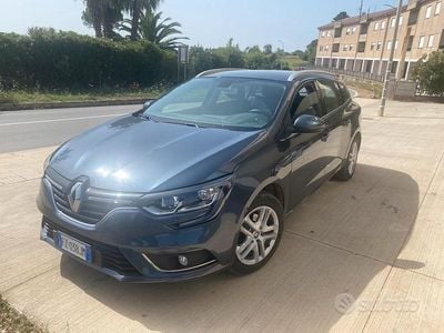 Usata Renault Mégane GrandTour 116 CV (85 kW) 2019 Grigio Station wagon