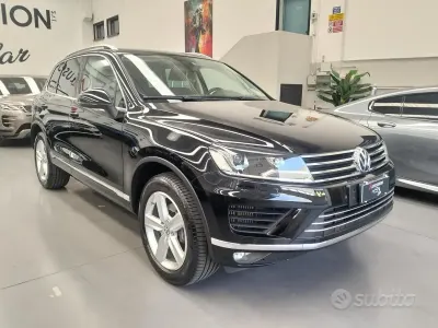 Usata VW Touareg Executive 204 CV (150 kW) 2016 Nero SUV