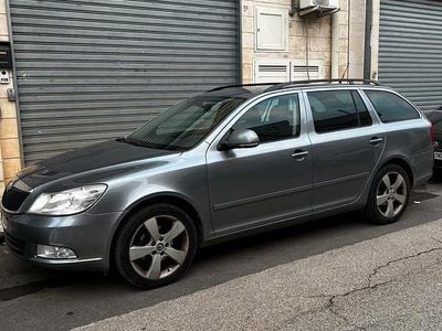 Occasion Skoda Octavia Elegance 115 ch (84 kW) 2013 Gris Break