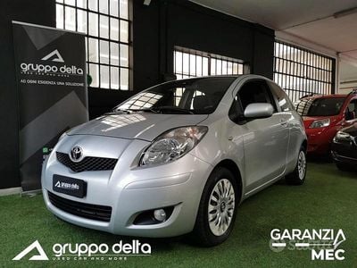 Grigio Usata 2010 Toyota Yaris Sol Berlina | 4550 € (Buon prezzo)