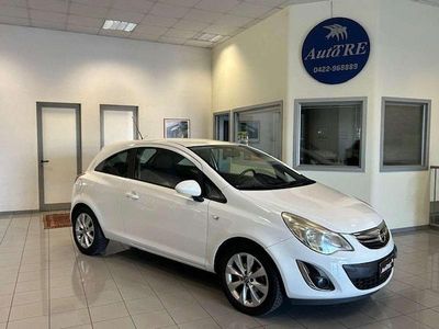 Usata Opel Corsa Club 86 CV (63 kW) 2012 Bianco Berlina