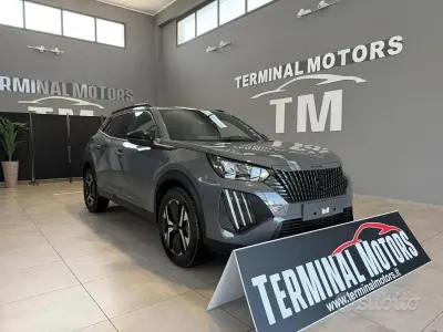 Nouvelle Peugeot 2008 Allure 100 ch (73 kW) 2026 Gris SUV