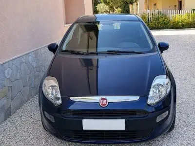 Usata Fiat Punto Evo 69 CV (50 kW) 2012 Blu Utilitaria