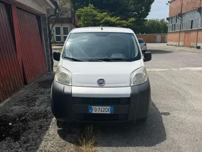 Usata Fiat Fiorino 106 CV (77 kW) 2016 Bianco Monovolume