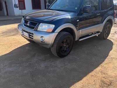 Usata Mitsubishi Pajero 160 CV (117 kW) 2004 Blu SUV