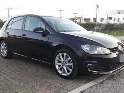 Usata VW Golf VII Highline 110 CV (80 kW) 2014 Nero Utilitaria