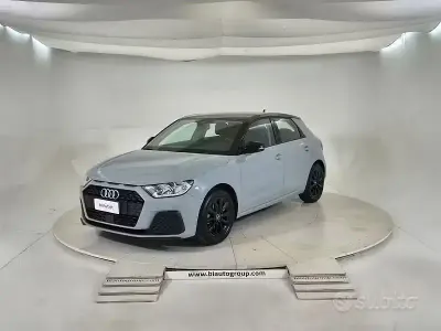 Usata Audi A1 Sportback Admired 110 CV (80 kW) 2023 Grigio Utilitaria