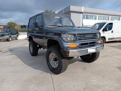 Usata Toyota Land Cruiser 90 CV (66 kW) 1992 Grigio SUV