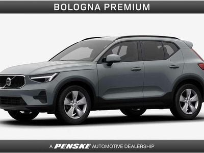 Neu Volvo XC40 Core 163 PS (119 kW) 2026 Grau SUV