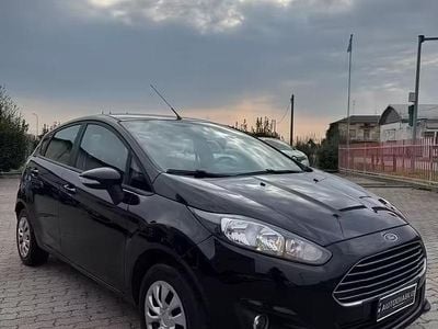 Begagnad Ford Fiesta Titanium 80 HK (58 kW) 2016 Svart Sedan