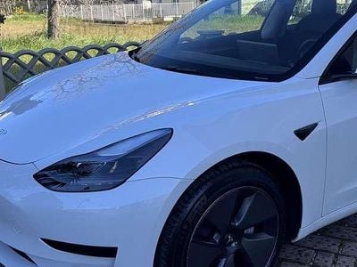 Bianco Usata 2023 Tesla Model 3 RWD Berlina | 30.900 € (Buon prezzo)