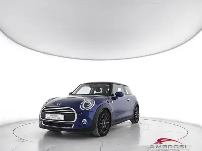 Usata Mini ONE 102 CV (75 kW) 2021 Nero Utilitaria