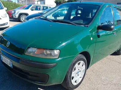 Usata Fiat Punto 60 CV (44 kW) 2002 Verde Utilitaria