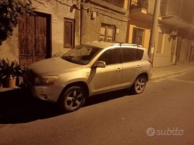 Usata Toyota RAV4 136 CV (100 kW) 2007 Grigio SUV