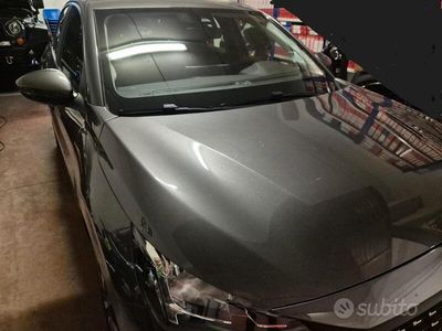 Usata Peugeot 208 102 CV (75 kW) 2020 Grigio Utilitaria