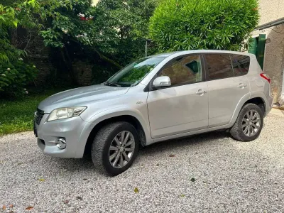 Usata Toyota RAV4 Style 150 CV (110 kW) 2013 Argento SUV