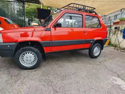 Usata Fiat Panda 4x4 50 CV (36 kW) 1991 Rosso Utilitaria
