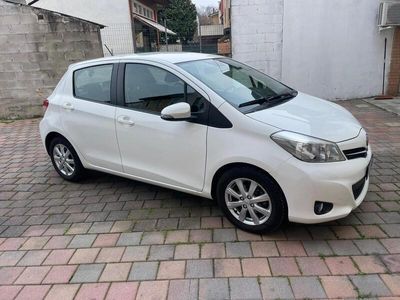 usata Toyota Yaris 1.0 5 porte 115400km ok neopatentati