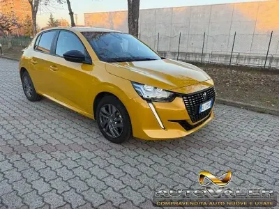 Usata Peugeot 208 102 CV (75 kW) 2022 Giallo Utilitaria