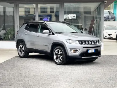 Usata Jeep Compass Limited 140 CV (102 kW) 2018 Grigio SUV