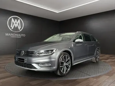 Usata VW Passat Business 190 CV (139 kW) 2016 Grigio metallizzato Station wagon