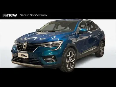 Usata Renault Arkana Intens 145 CV (106 kW) 2023 Blu scuro SUV