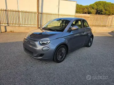 Usata Fiat 500e Icon 42 kW (58 CV) 2020 Grigio Berlina