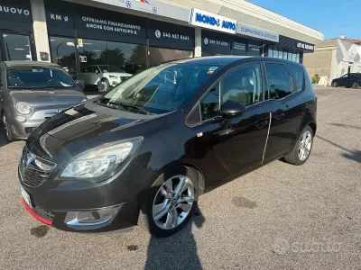 Usata Opel Meriva Cosmo 95 CV (69 kW) 2017 Nero Monovolume