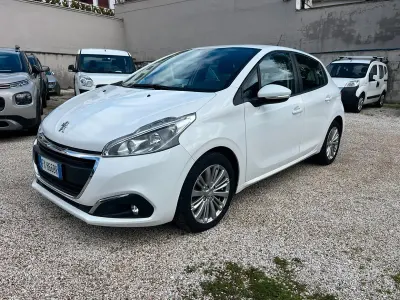 Brugt Peugeot 208 Allure 83 HK (61 kW) 2019 Hvid Hatchback