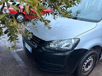 Usata VW Caddy 75 CV (55 kW) 2010 Grigio Monovolume