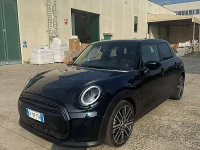 Usado Mini Cooper 136 HP (100 kW) 2023 Citadino