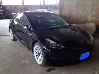 usata Tesla Model 3 long range