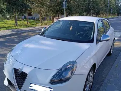 Usata Alfa Romeo Giulietta Super 120 CV (88 kW) 2017 Utilitaria