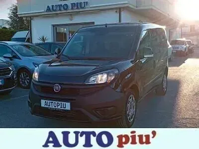 Usata Fiat Doblò 104 CV (76 kW) 2019 Nero Monovolume