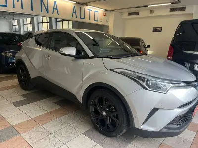 Usata Toyota C-HR Lounge 98 CV (72 kW) 2017 Grigio SUV