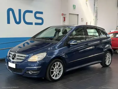 Usata Mercedes B150 95 CV (69 kW) 2008 Bluazzurro Monovolume