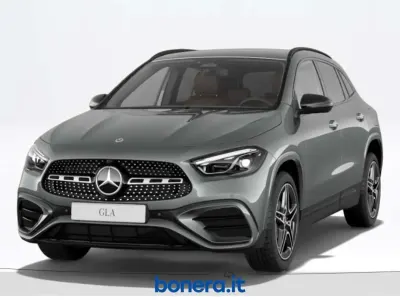 Nuova Mercedes GLA200 AMG line 150 CV (110 kW) 2026 Grigio montagna SUV
