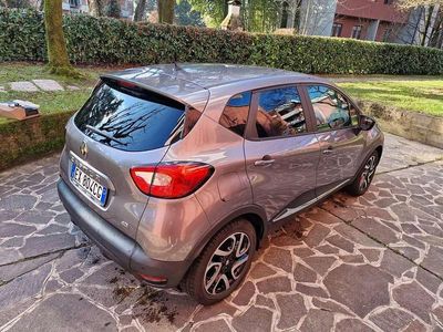 Usata Renault Captur 90 CV (66 kW) 2014 Grigio SUV