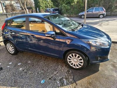 Usata Ford Fiesta 97 CV (71 kW) 2015 Blu/azzurro Berlina