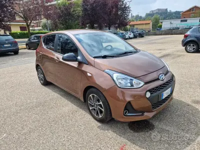 Usata Hyundai i10 67 CV (49 kW) 2019 Marrone Utilitaria