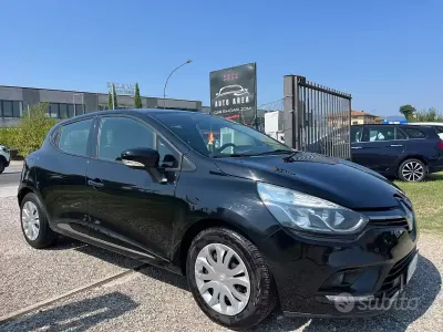 Usata Renault Clio IV Intens 75 CV (55 kW) 2018 Nero Berlina