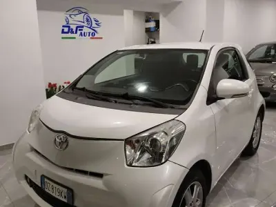 Usata Toyota iQ 68 CV (50 kW) 2009 Perlato Utilitaria