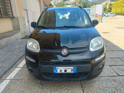 Usata Fiat Panda Lounge 69 CV (50 kW) 2013 Nero Utilitaria