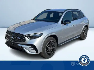 Nuova Mercedes GLC300e AMG 2026 Grigio SUV